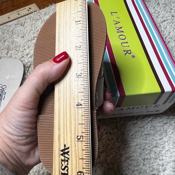 GIRLS L’AMOUR SLIDE ON SANDALS SIZE 8 - Picture 9 of 11